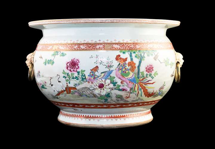 Chinese porcelain famille rose fishtank